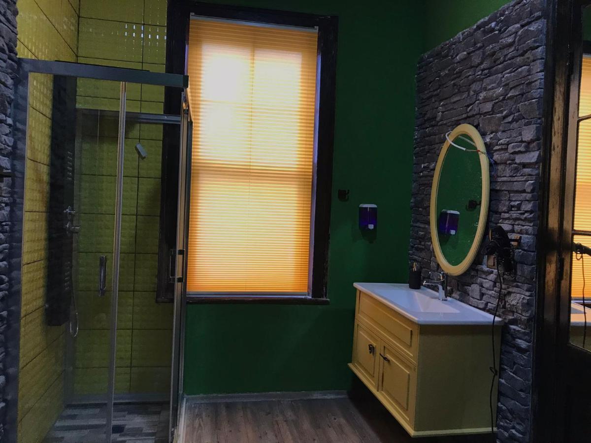 Auberge de jeunesse Titan House *